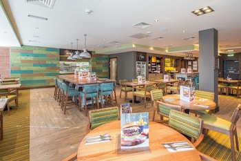 premier inn tenby town centre