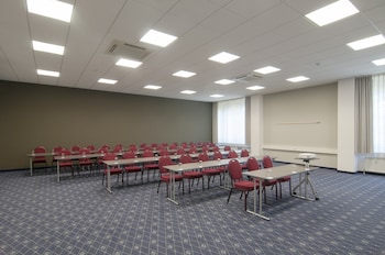 holiday inn munich unterhaching by ihg