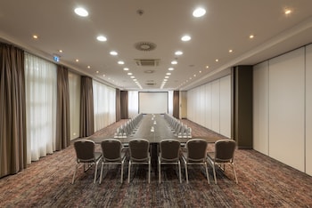holiday inn munich unterhaching by ihg