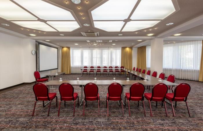 holiday inn munich unterhaching by ihg