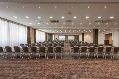 holiday inn munich unterhaching by ihg