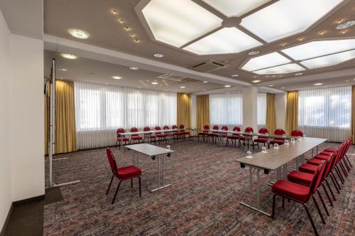 holiday inn munich unterhaching by ihg