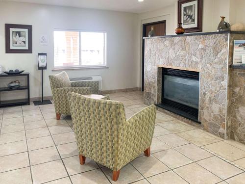 Quality Inn Albuquerque East I-40 Juan Tabo Exit,Near National Museum Of Nuclear Science & History,3 star