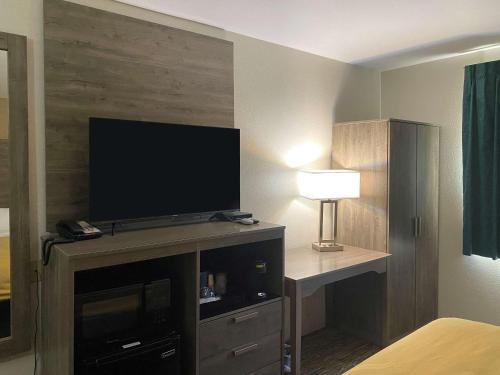 quality inn albuquerque east i 40 juan tabo exit