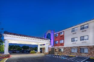 holiday inn express balloon fiesta park by ihg