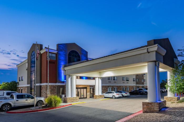 holiday inn express balloon fiesta park by ihg