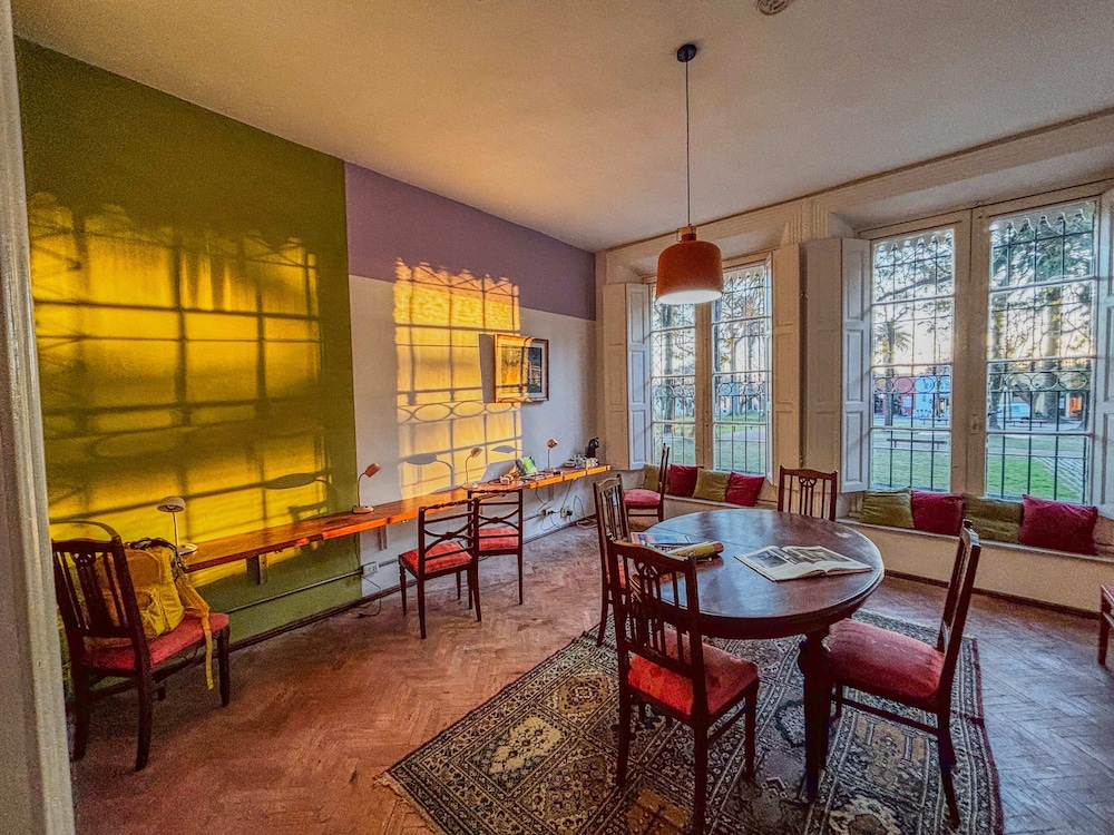 viajero colonia hostel and suites solo adultos