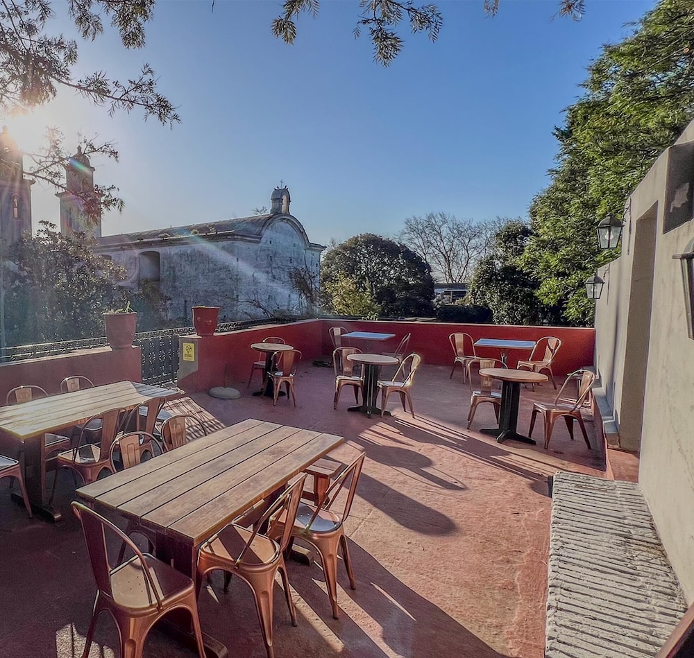 viajero colonia hostel and suites solo adultos