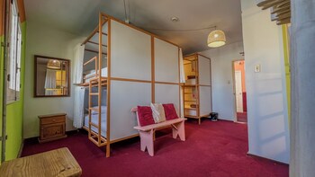 viajero colonia hostel and suites solo adultos