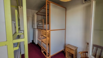 viajero colonia hostel and suites solo adultos