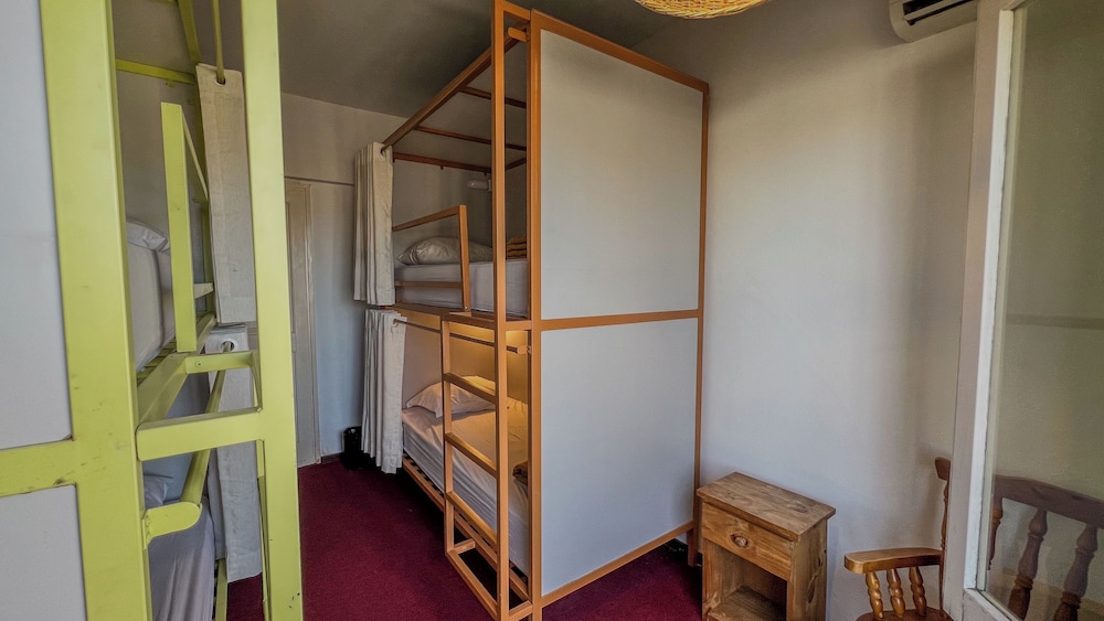 viajero colonia hostel and suites solo adultos