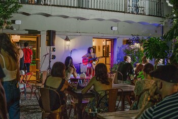 viajero colonia hostel and suites solo adultos