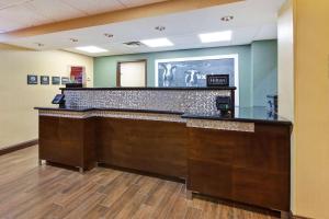 hampton inn cincinnati airport north