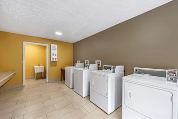 econo lodge erlanger cincinnati airport