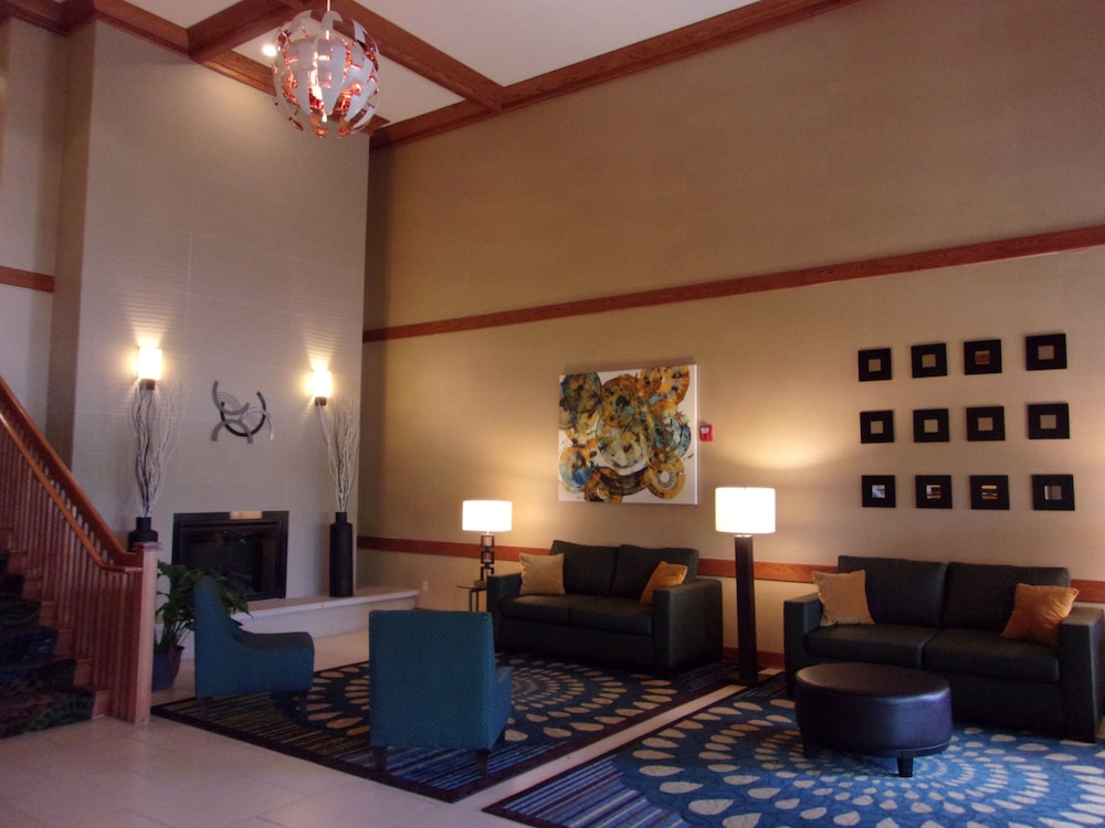 holiday inn express and suites chicago west roselle by ihg