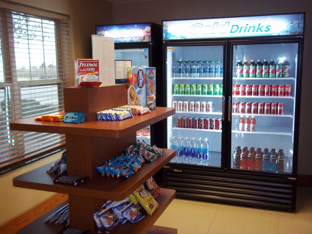 holiday inn express and suites chicago west roselle by ihg