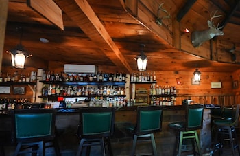 gregory house country inn