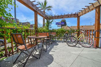 bay front inn santa cruz