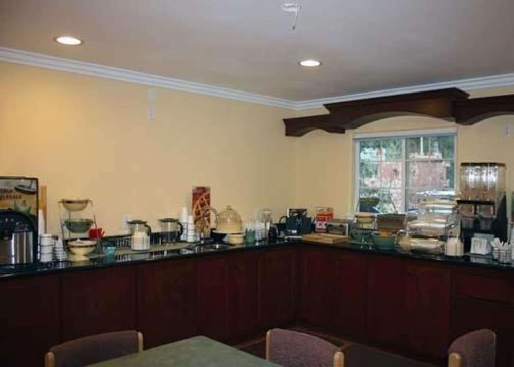 quality inn and suites santa cruz mountains