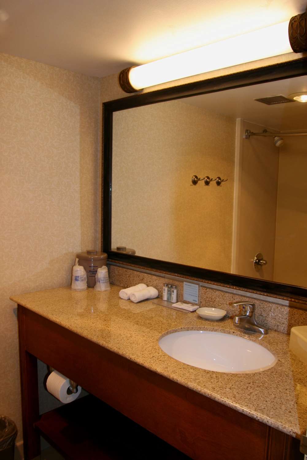 hampton inn white plains tarrytown