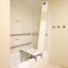 Hampton Inn White Plains/Tarrytown,New York>>Elmsford,3 star