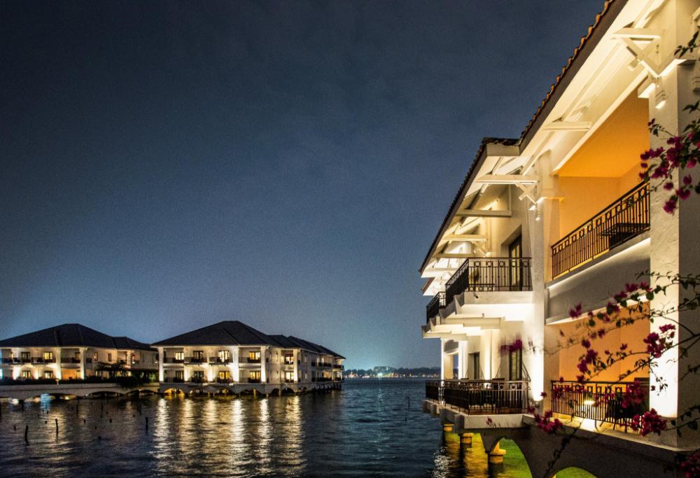 intercontinental hanoi westlake by ihg