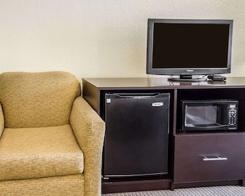 sleep inn louisville airport and expo