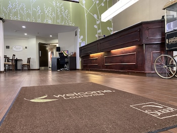 sleep inn louisville airport and expo