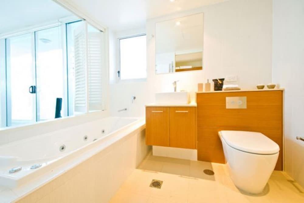 lanai riverside apartments