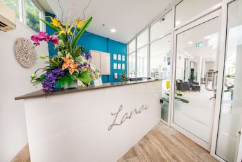 lanai riverside apartments