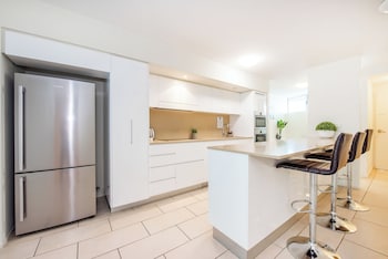 lanai riverside apartments