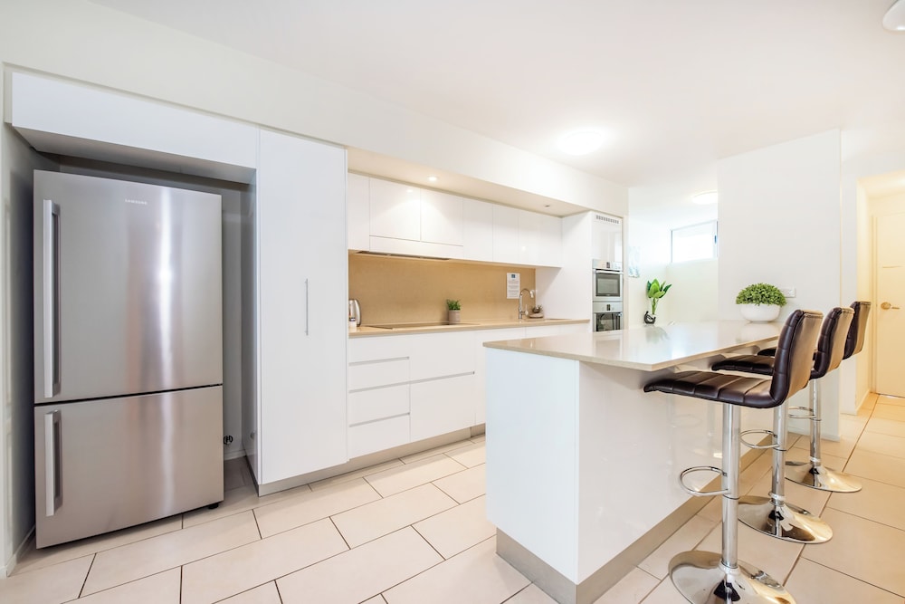 lanai riverside apartments