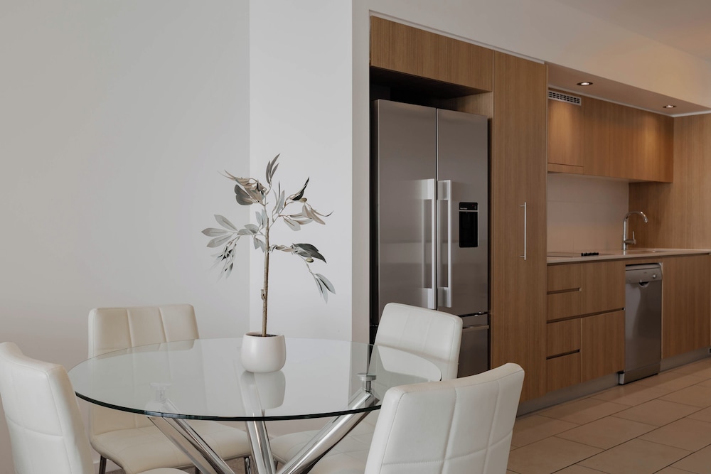 lanai riverside apartments