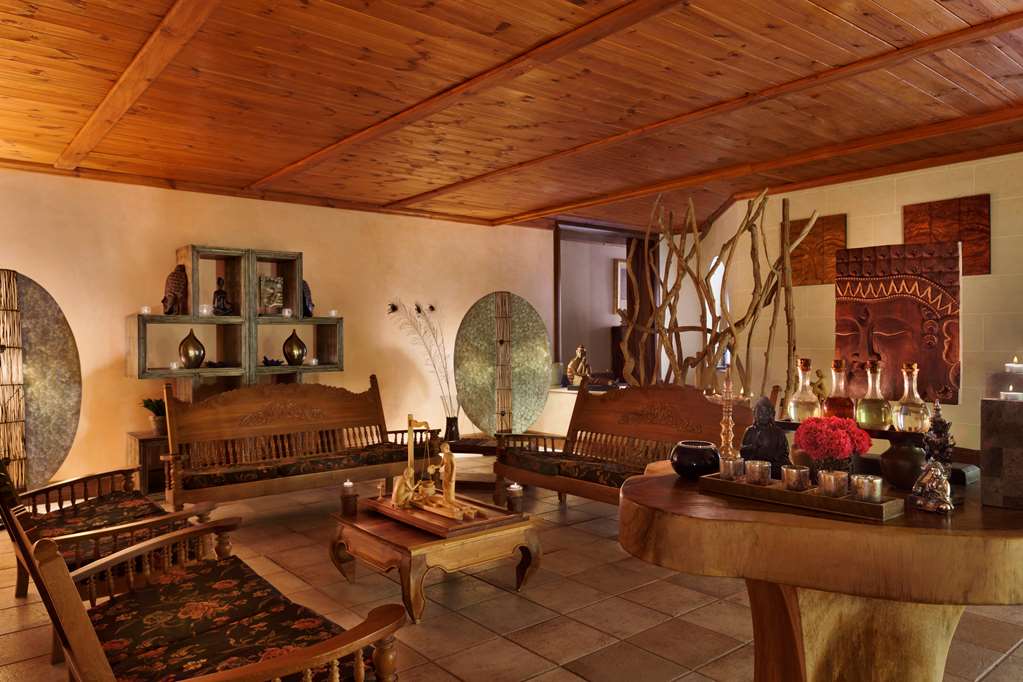 kempinski hotel san lawrenz