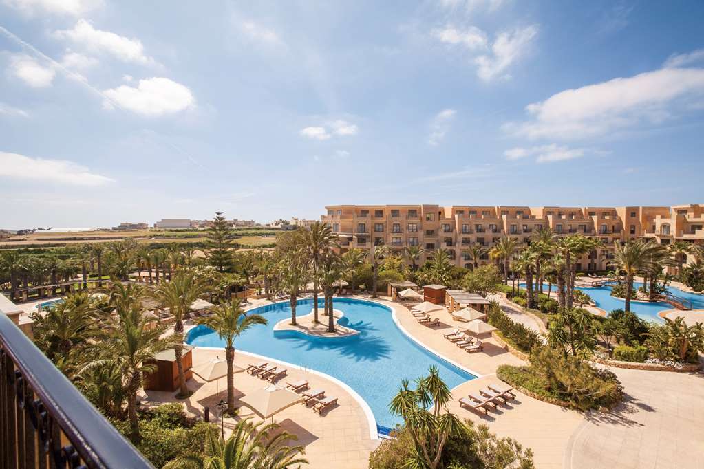 kempinski hotel san lawrenz