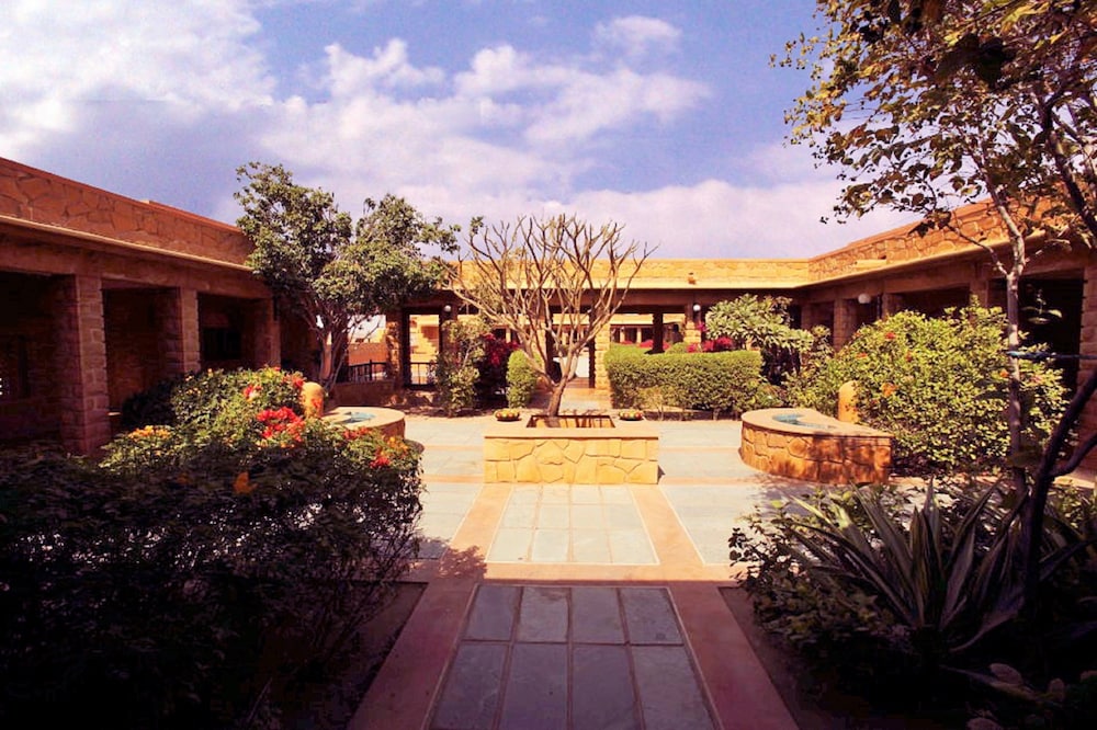 hotel rawalkot