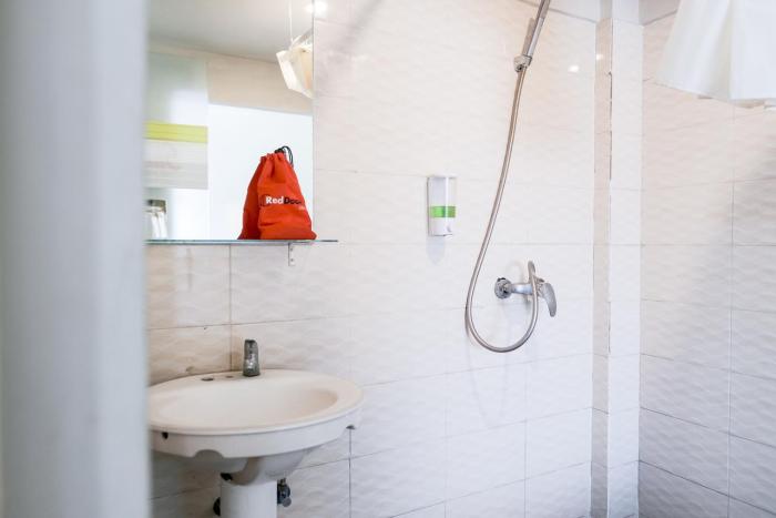 reddoorz plus at sunrise hotel sanur