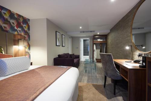 de vere wychwood park