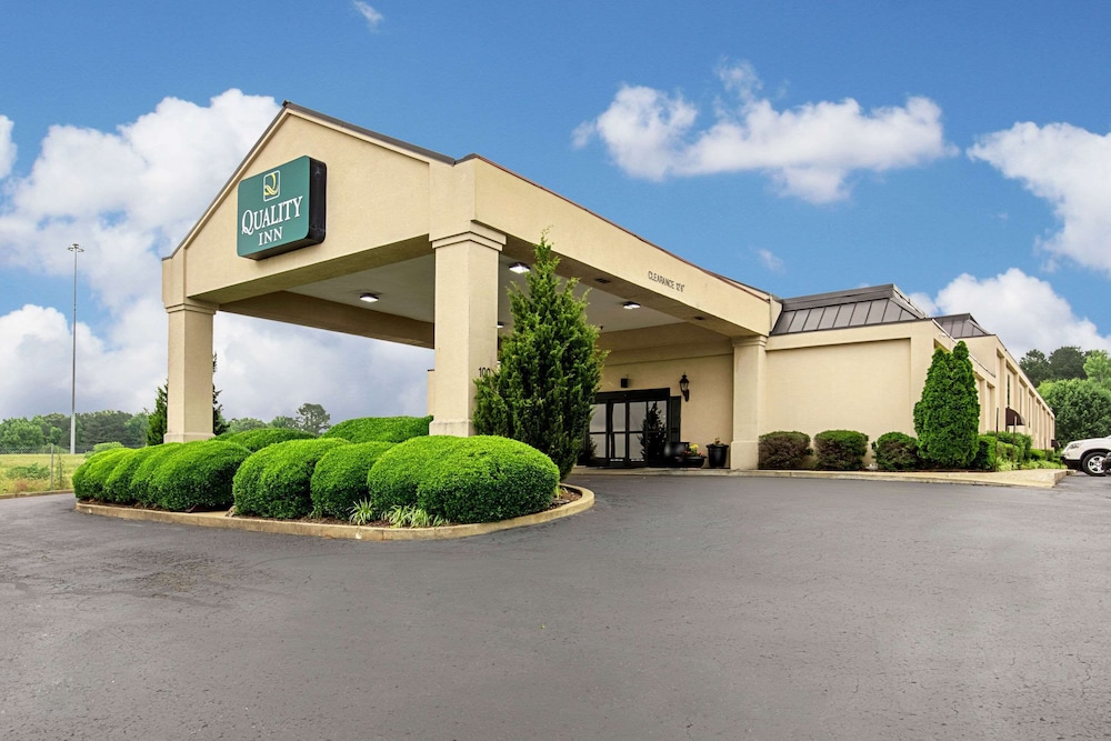 quality inn holly springs south