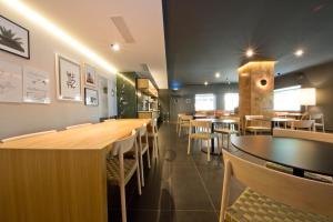 aparthotel atenea valles