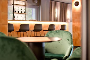 aparthotel atenea valles