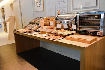 aparthotel atenea valles