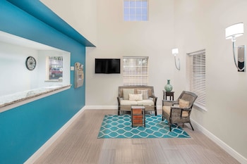 Super 8 By Wyndham Bay St. Louis,Bay St Louis>>Bay Saint Louis,2 star