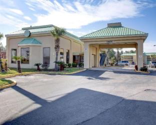 econo lodge inn and suites