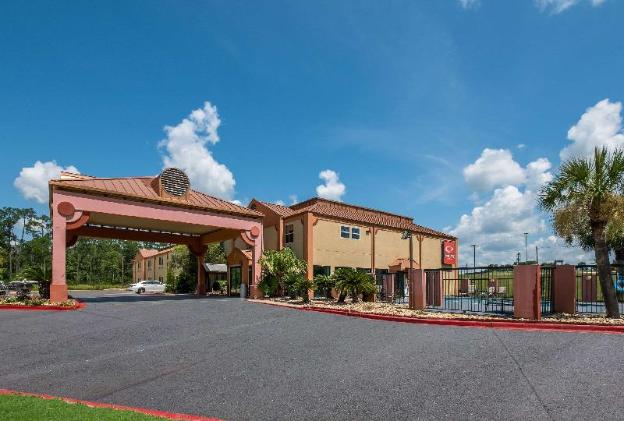 econo lodge inn and suites