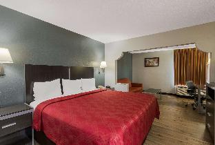 econo lodge inn and suites