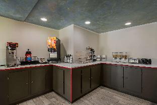 econo lodge inn and suites