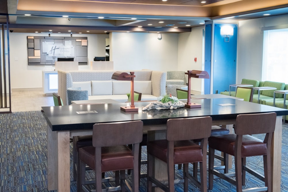 holiday inn express moss point by ihg