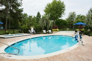 holiday inn express moss point by ihg