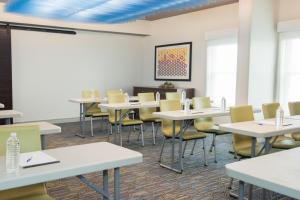 holiday inn express moss point by ihg